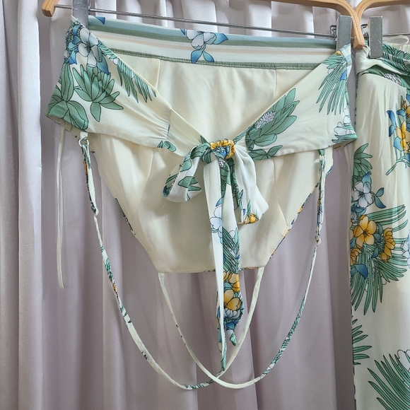 Miss Avenue 2 Piece Set Top + Pants Sz Small - Picture 5 of 5